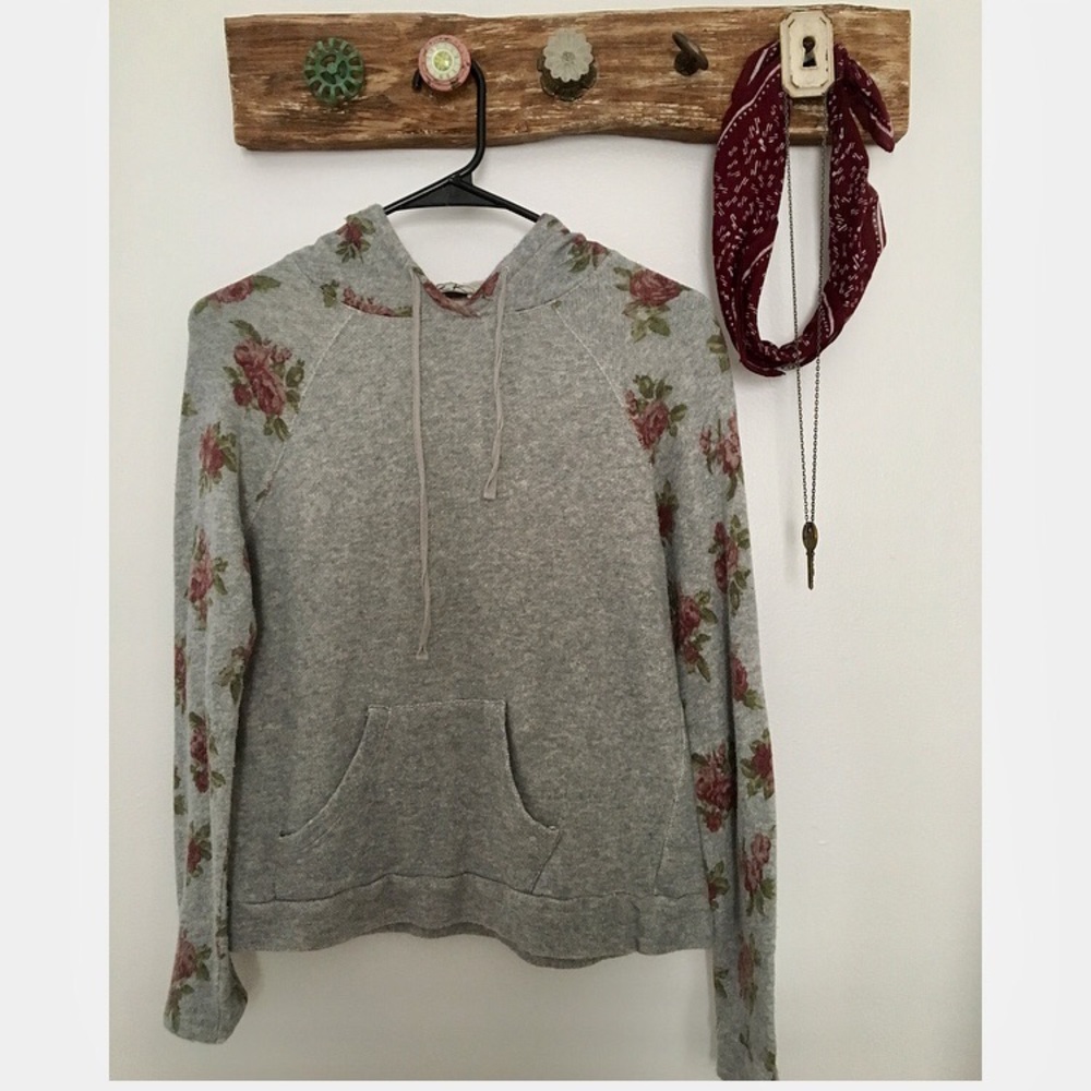 Floral Sleeved Lightweight Hoodie - Tilly’s